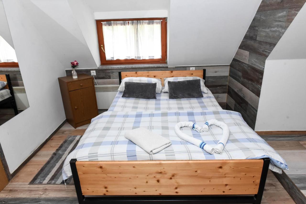 Sobe Sa Kupatilom Jajce Яйце Екстериор снимка