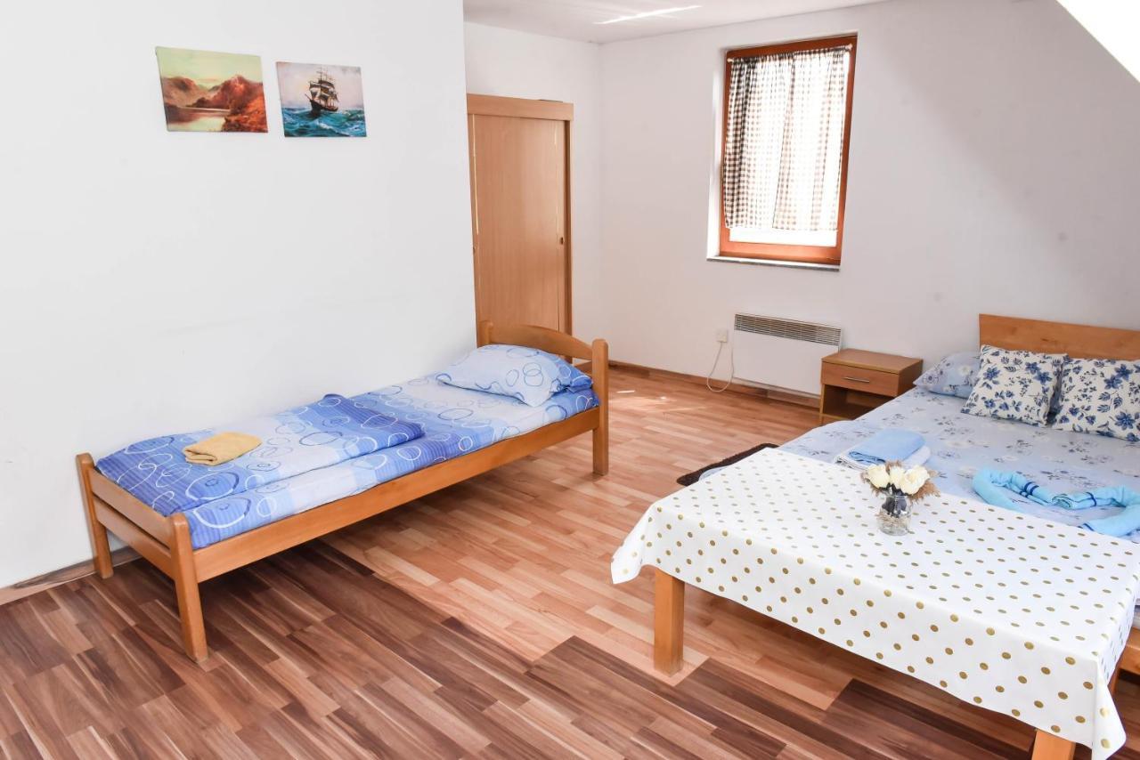 Sobe Sa Kupatilom Jajce Яйце Екстериор снимка
